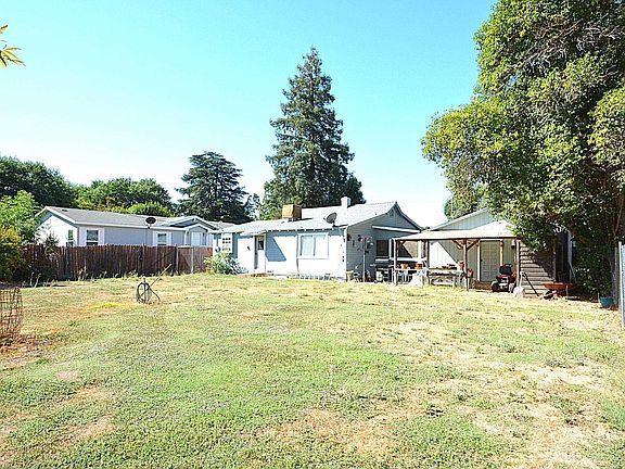 2nd image of 118 San Mateo Ave