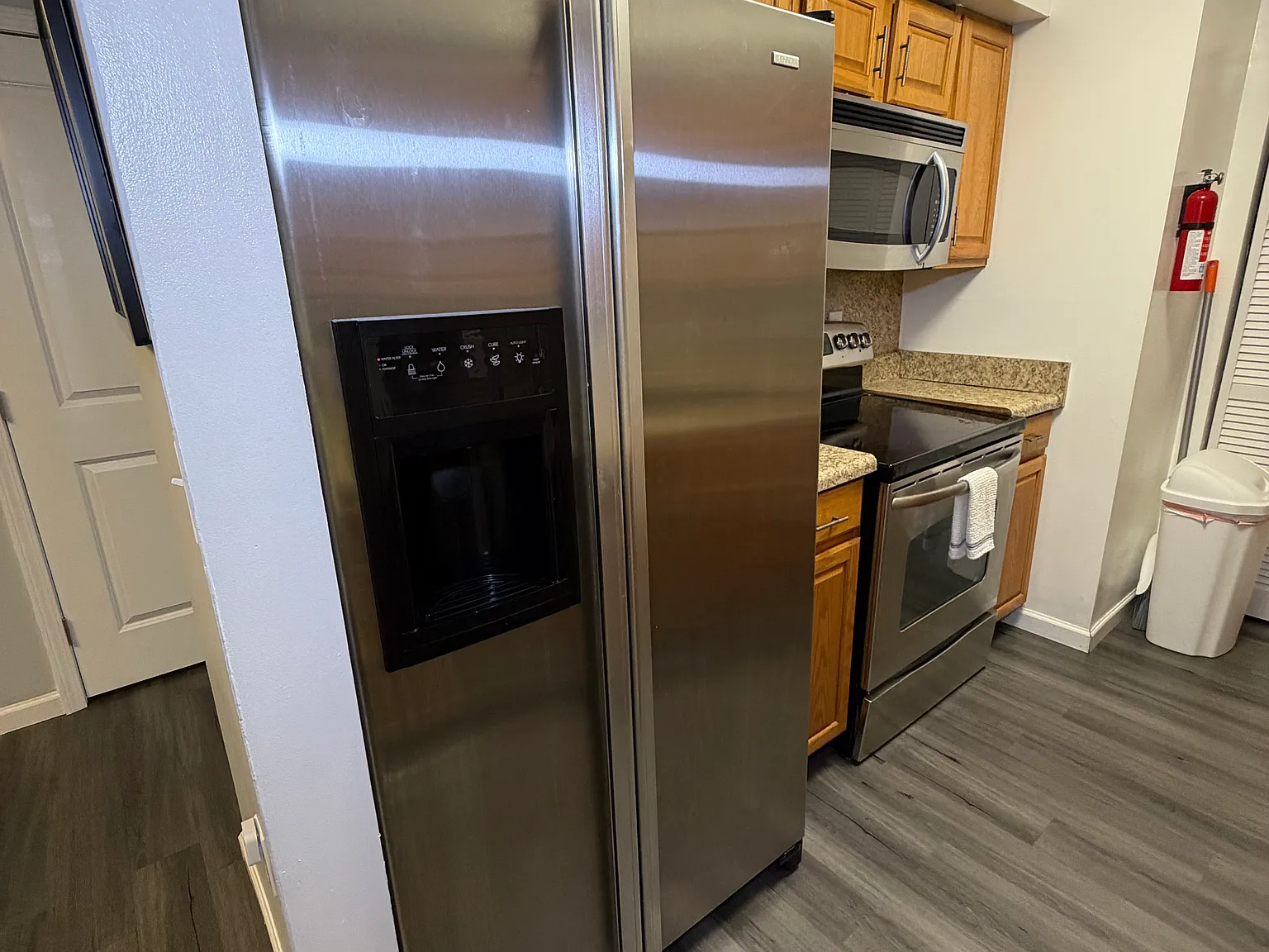 3 bed, 1500 sqft, $1,600 — Photo 4