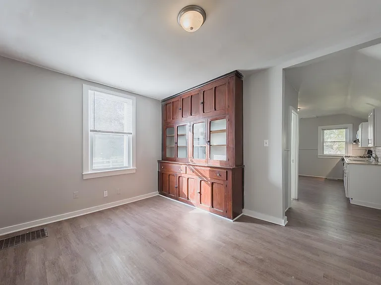 840 Pottawatomie St — Photo 5