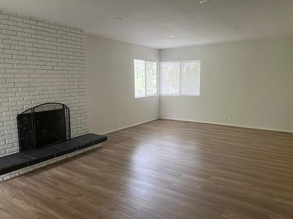 2nd image of 523 S Hudson Ave APT 4
