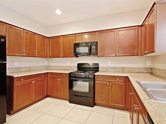 5th image of 8933 Alexander Great Ct