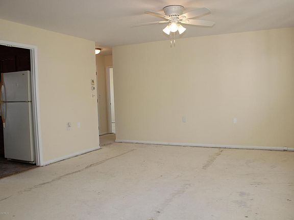 5th image of 927B Dumbarton Dr #100B