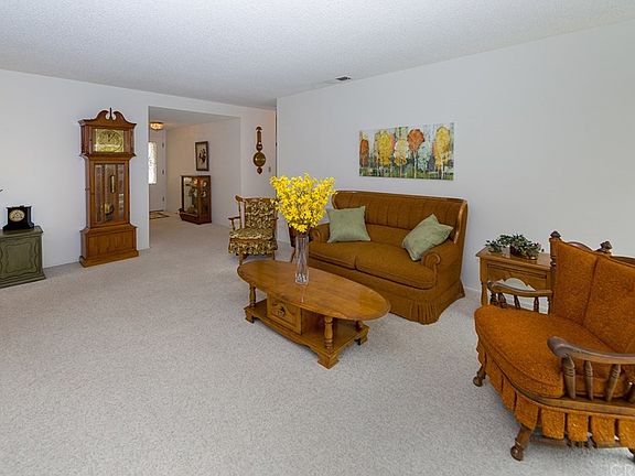 4th image of 19732 Avenue Of The Oaks