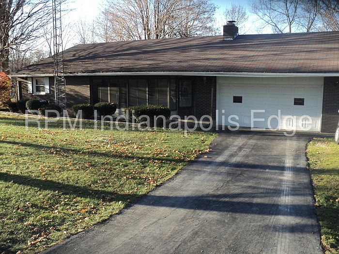 1st image of 603 S Lakeside Dr