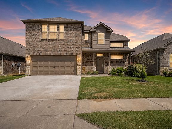 3rd image of 10415 Lone Star Way