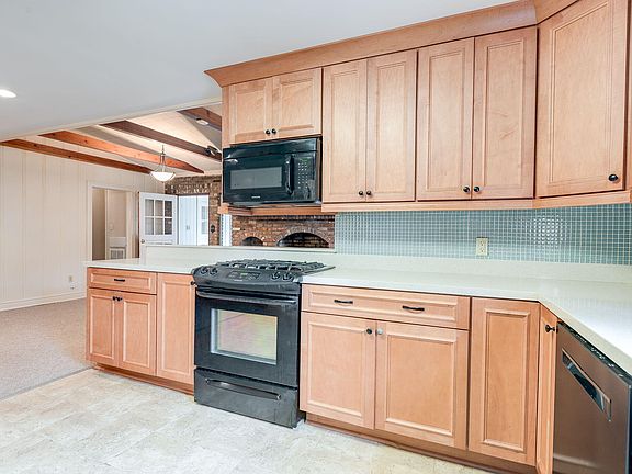 3rd image of 613 S 19th Ave