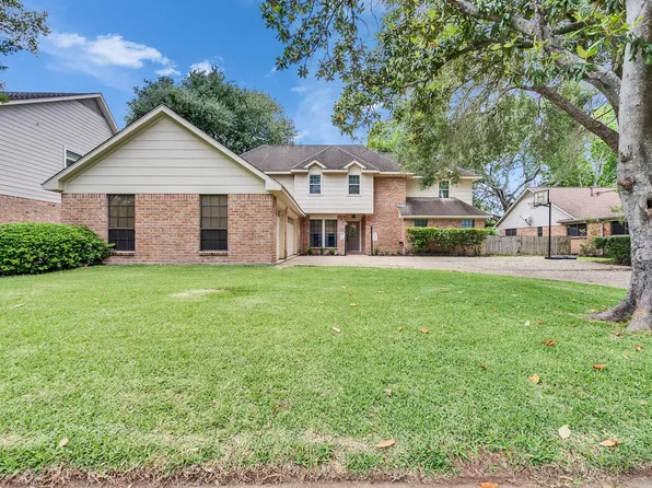 3606 E Creek Club Dr, Missouri City, TX 77459