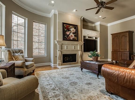 2nd image of 11819 Brookhill Ln