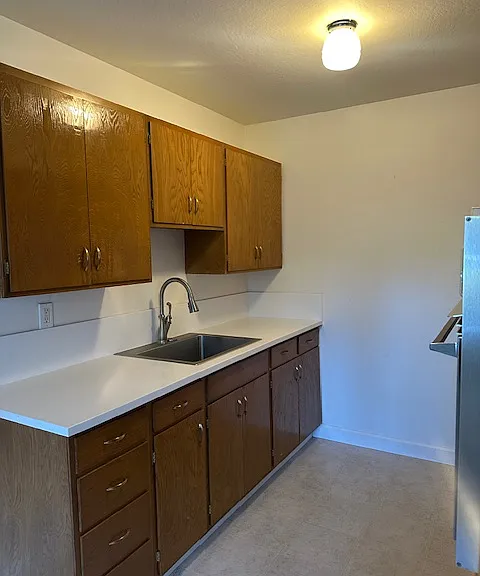 320 9th St #9 — Photo 5
