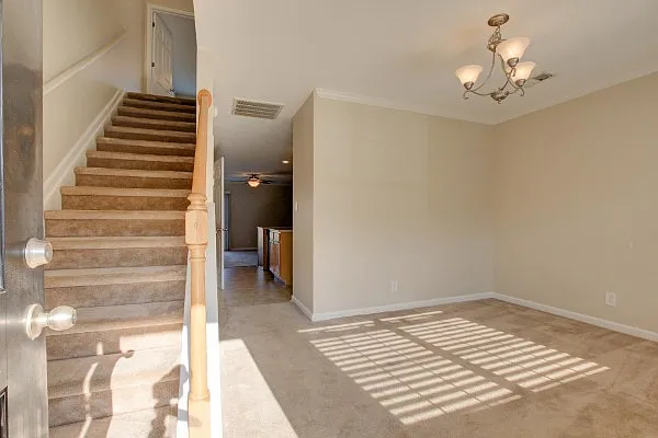 2 bed, 2.5 bath, 1244 sqft, $1,350 — Photo 2