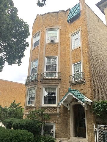 1st image of 6333 N Whipple St