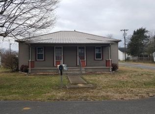 211 E Maple St, Englewood, TN 37329