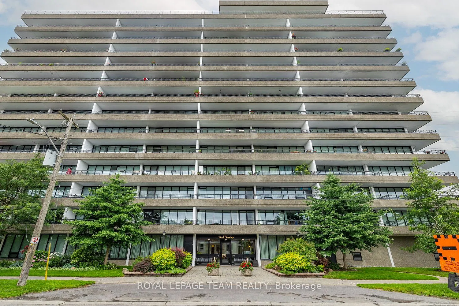 2 bed, $2,800 — Photo 1
