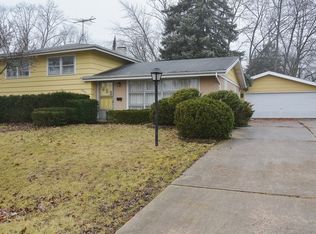 18908 Martin Ln, Cntry Clb Hls, IL