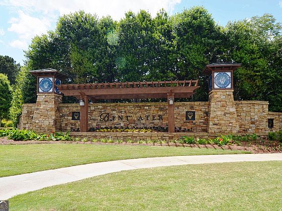 2nd image of 504 Flagstone Way