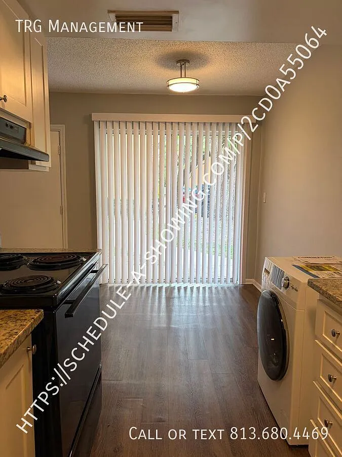 Your Perfect 2-Bedroom Awaits - 1 Month Free! — Photo 2