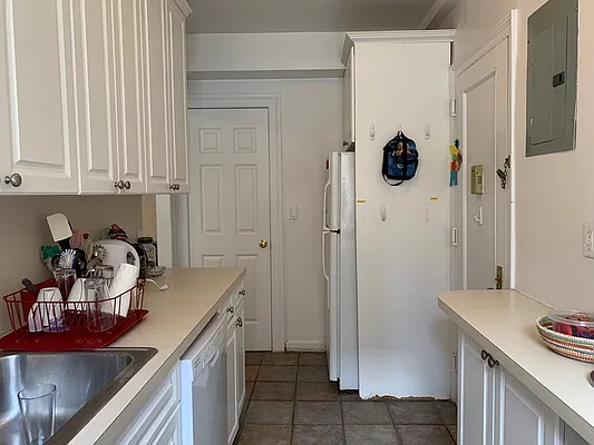 Rented by Rita S Citrin, LREB | media 32