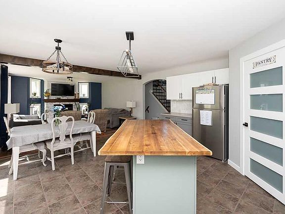 4th image of 4604 N Brown Ct