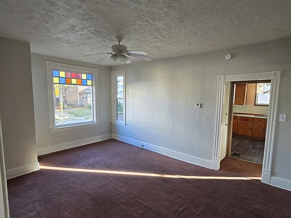 5th image of 107 S Lincoln Ave