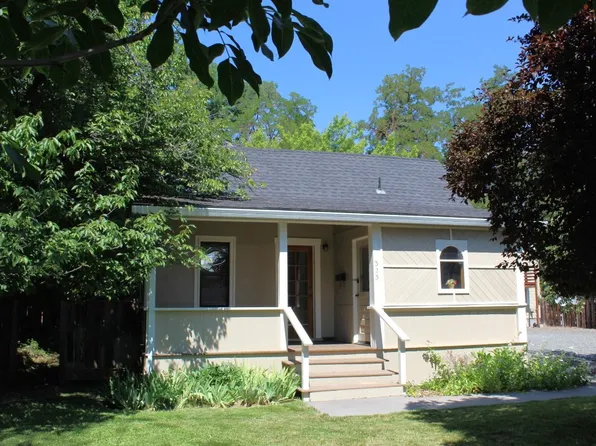 323 Pine St, Yreka, CA 96097