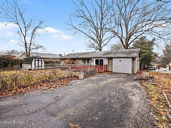 4th image of 268 Ivy Ln
