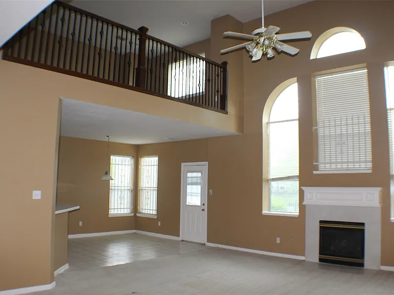 12231 Ashford Park Dr — Photo 22