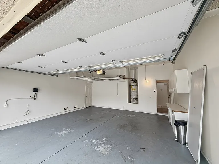 22810 Mountain Ash Cir — Photo 30