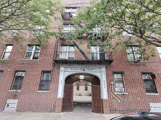 Rented by Signature Property Realty | media 31