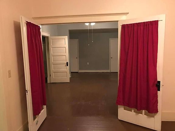 4th image of 611 Oscar St