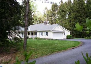 1714 Country Ln, Quakertown, PA 18951