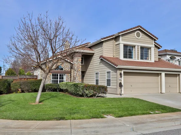 685 Bel Air Ct, Morgan Hill, CA 95037