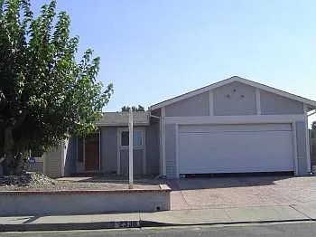 2338 Dover Way photo 1