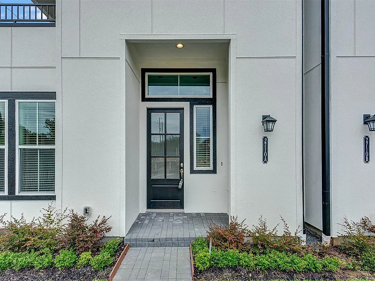 2710 Grand Fountains Dr #A — Photo 8