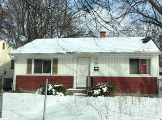 7002 Cecil Dr, Flint, MI 48505