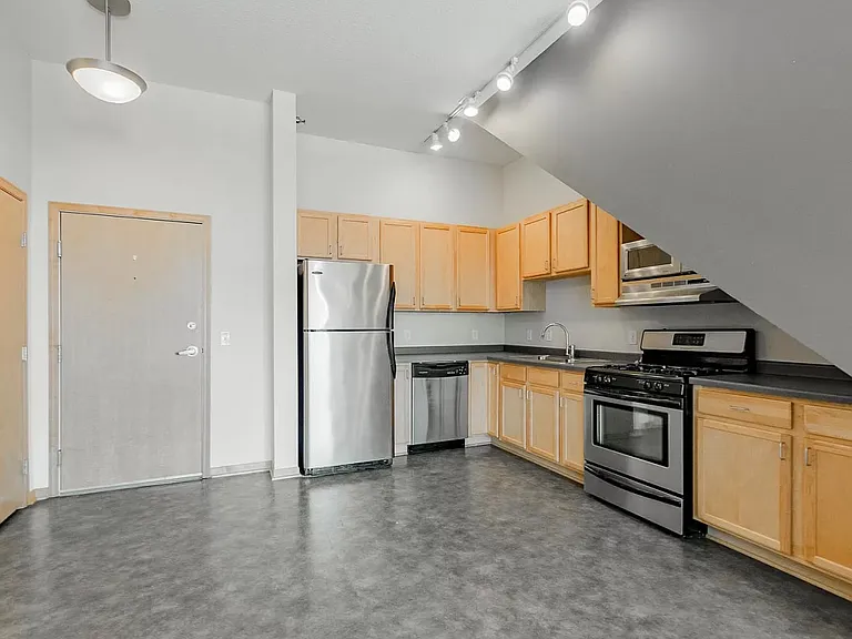 2650 University Ave W #307 — Photo 9
