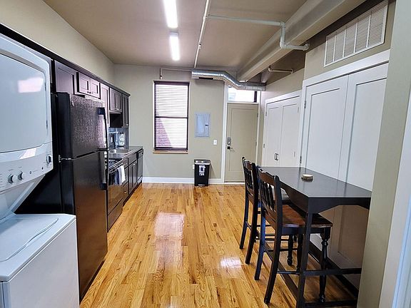 2nd image of 1624 Cuming St