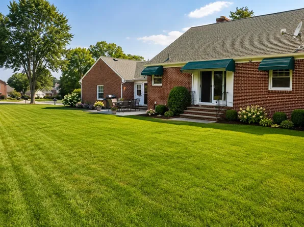 818 Johnson St, Maumee, OH 43537