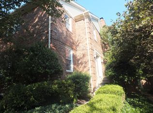 8219 La Faye Ct, Alexandria, VA 22306