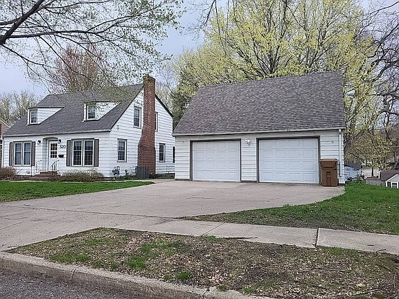 2nd image of 520 N 9th St