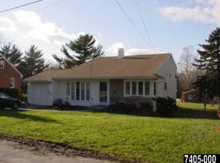 2325 Sycamore Rd, York, PA 17408