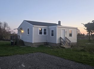 9 Starboard Dr, Fairhaven, MA 02719