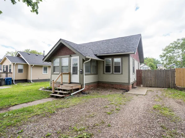 3416 Cambridge St, Des Moines, IA 50313