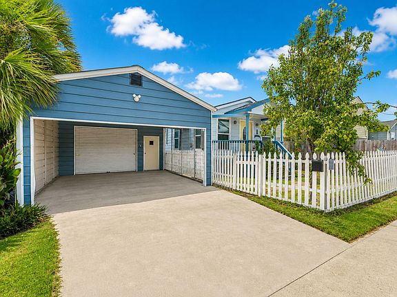 2nd image of 6317 Heards Ln