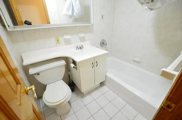 Rented by City Stop Realty | media 32