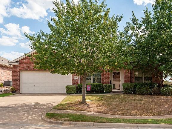 2nd image of 308 Jennie Marie Cir