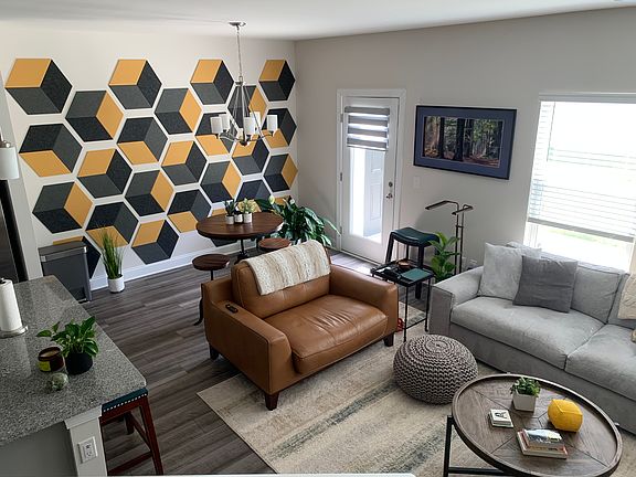 3rd image of 4518 Skywood Ln