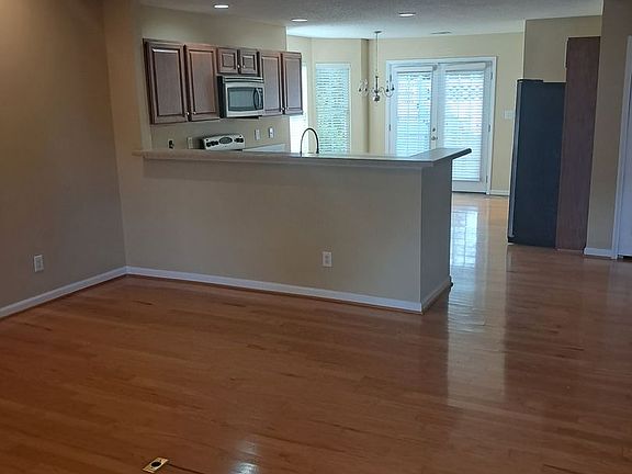 2nd image of 6337 Bermuda Way