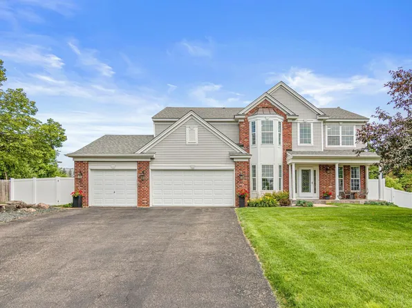 935 Earley Lake Pl, Burnsville, MN 55306