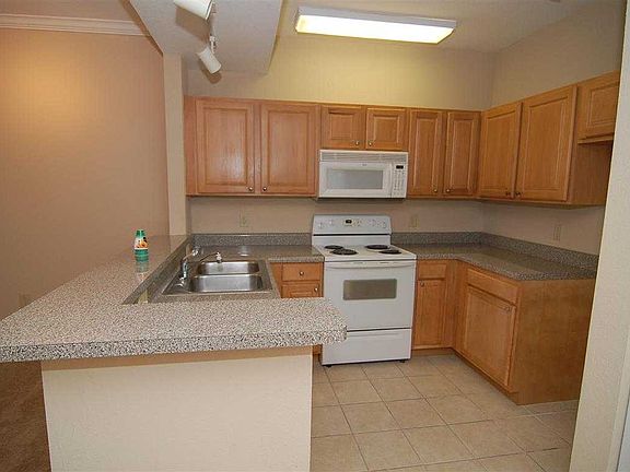 3rd image of 11800 Meadow Branch Dr APT 415