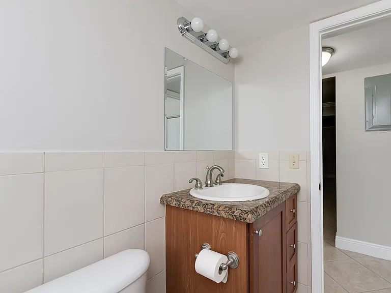 4001 NE 21st Ave #207 — Photo 20